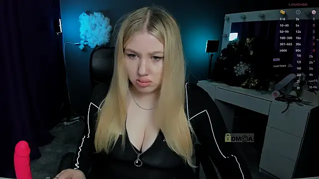 juli kisss online show from January 14, 7:32 pm