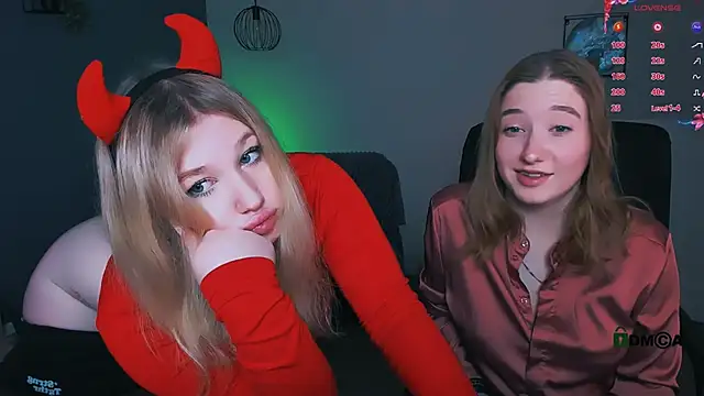 juli kisss online show from February 1, 7:44 pm