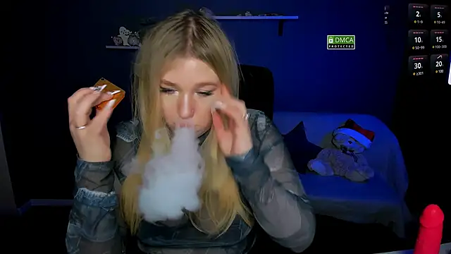 juli kisss online show from February 6, 3:41 pm