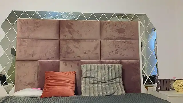 SweetScribe online show from February 10, 6:42 am