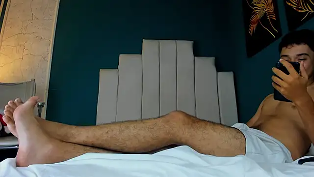 Snapshot of Austin_Cardieff chatting on February 11, 7:38 pm Austin Cardieff online show from February 11, 7:38 pm