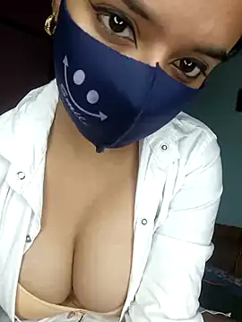 Snapshot of wild_bong_queen chatting on December 4, 5:11 pm wild bong queen online show from December 4, 5:11 pm