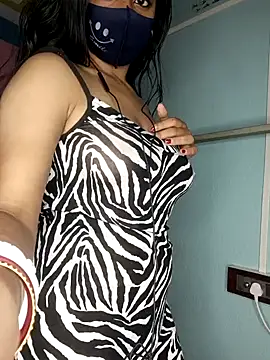 Snapshot of wild_bong_queen chatting on December 28, 5:25 pm wild bong queen online show from December 28, 5:25 pm