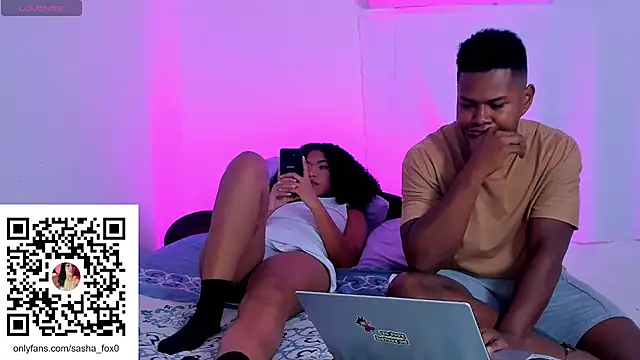 Snapshot of sasha_fox00 chatting on November 11, 6:02 am sasha fox00 online show from November 11, 6:02 am