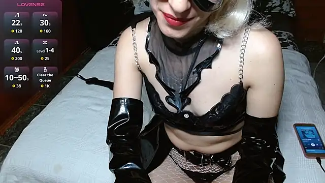 Snapshot of Persefonefire chatting on November 26, 9:49 pm Persefonefire online show from November 26, 9:49 pm