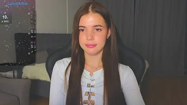 Snapshot of adrianawow1 chatting on September 18, 9:17 pm adrianawow1 online show from September 18, 9:17 pm