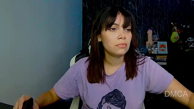 Snapshot of Drea_Foox chatting on March 12, 2:20 am Drea Foox online show from March 12, 2:20 am