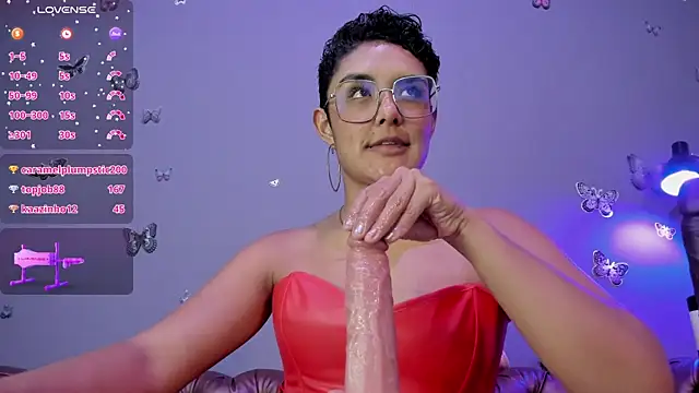 Kaira mosse online show from February 4, 6:17 pm