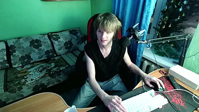 fameboyboo online show from January 9, 4:54 pm