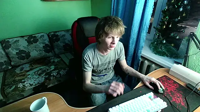 fameboyboo online show from January 10, 1:13 pm