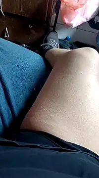 Snapshot of maxi_6969 chatting on December 8, 9:30 pm maxi 6969 online show from December 8, 9:30 pm