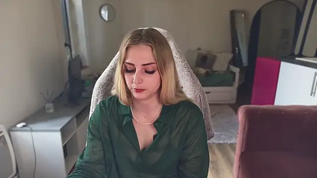 ce leste   online show from March 7, 11:29 am