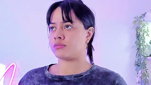 MaddyParisi online show from March 21, 4:28 am