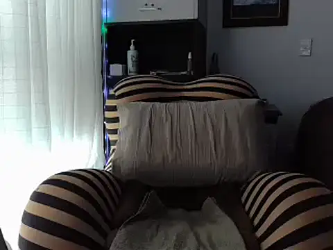 ChunkyMonkey007 online show from December 5, 1:25 am