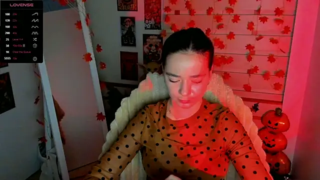 Snapshot of Bella_XO chatting on November 10, 8:02 am Bella XO online show from November 10, 8:02 am