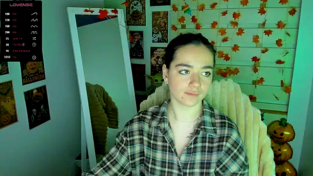 Snapshot of Bella_XO chatting on November 16, 7:47 am Bella XO online show from November 16, 7:47 am