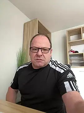 coupleLatinaLovers online show from December 27, 10:12 am