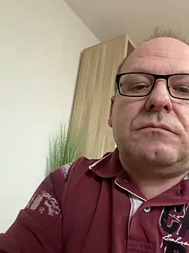 coupleLatinaLovers online show from January 10, 1:09 pm