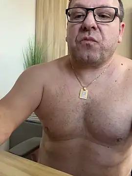 coupleLatinaLovers online show from January 13, 9:52 am