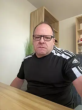 coupleLatinaLovers online show from January 24, 11:04 am