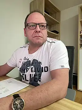 coupleLatinaLovers online show from February 6, 11:54 am