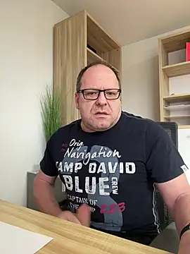 coupleLatinaLovers online show from February 11, 10:48 am