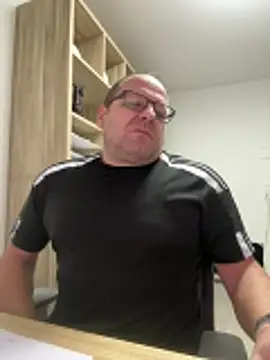 coupleLatinaLovers online show from October 29, 5:53 am