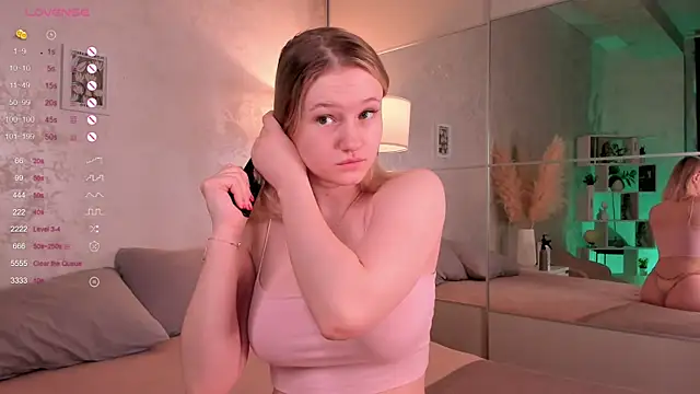 MaydaFoulk online show from March 18, 11:20 pm