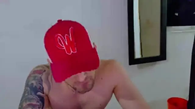 Sexy Alejandro  online show from November 23, 12:43 am