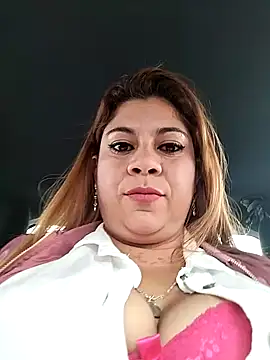 Laura-Hernandez online show from January 30, 5:17 pm
