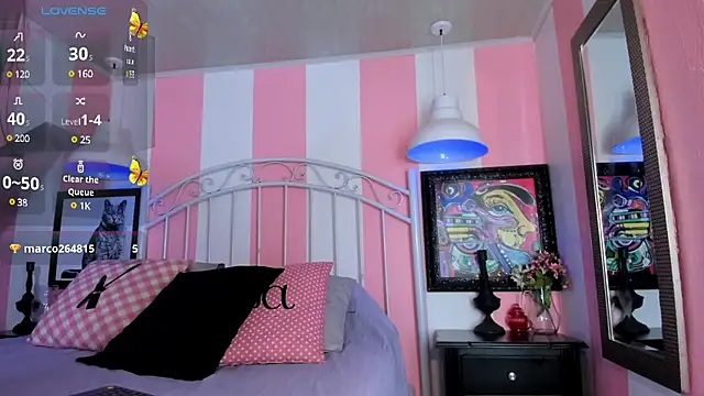 Leah Evans3 online show from December 29, 9:09 pm