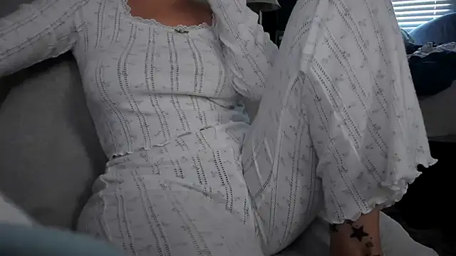 bigb00tyjudyyX online show from November 19, 3:56 pm