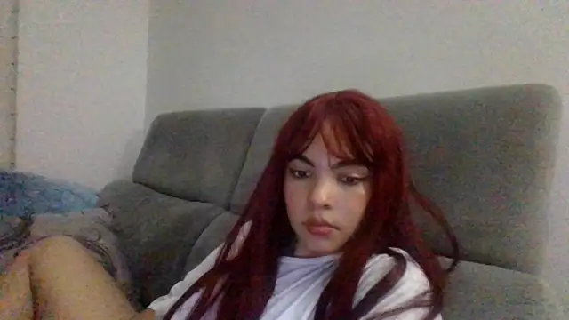 Snapshot of Kiri_Cutee chatting on December 14, 7:51 am Kiri Cutee online show from December 14, 7:51 am