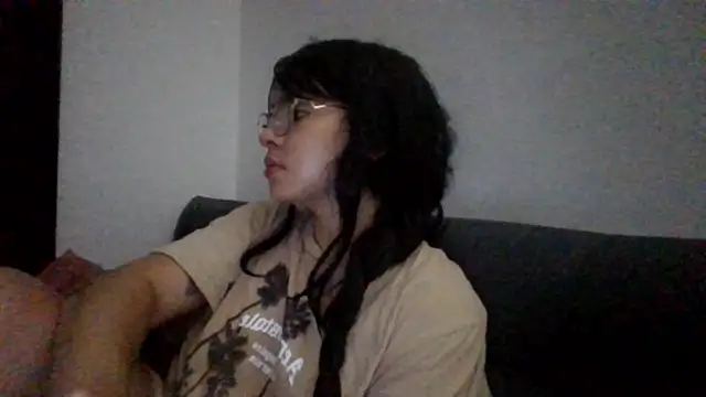 Snapshot of Kiri_Cutee chatting on January 26, 6:49 am Kiri Cutee online show from January 26, 6:49 am