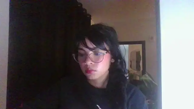Snapshot of Kiri_Cutee chatting on February 14, 5:30 am Kiri Cutee online show from February 14, 5:30 am