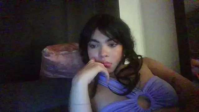 Snapshot of Kiri_Cutee chatting on February 28, 6:32 am Kiri Cutee online show from February 28, 6:32 am