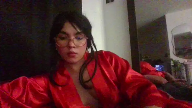 Snapshot of Kiri_Cutee chatting on March 5, 12:59 am Kiri Cutee online show from March 5, 12:59 am