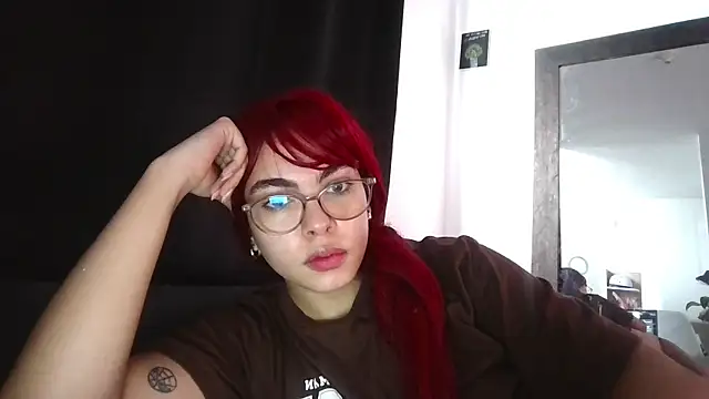 Snapshot of Kiri_Cutee chatting on March 13, 2:23 pm Kiri Cutee online show from March 13, 2:23 pm