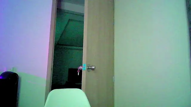 Snapshot of Kiri_Cutee chatting on September 17, 4:14 am Kiri Cutee online show from September 17, 4:14 am