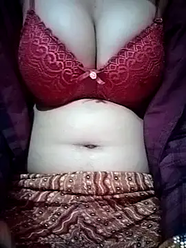 Snapshot of Shanvi_Tyagi chatting on February 20, 1:57 am Shanvi Tyagi online show from February 20, 1:57 am