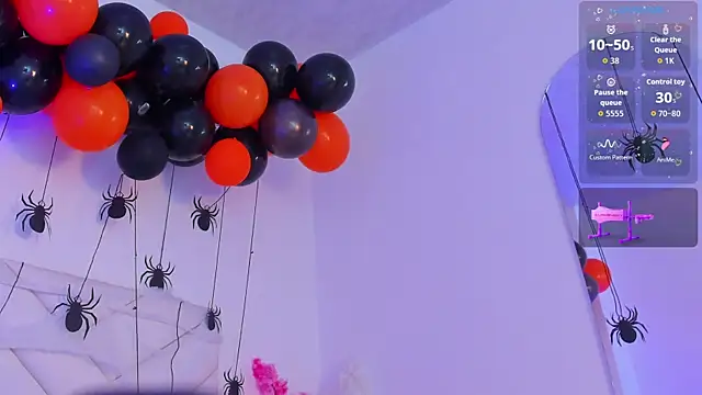 Snapshot of aurora_sweet2 chatting on October 24, 5:53 pm aurora sweet2 online show from October 24, 5:53 pm