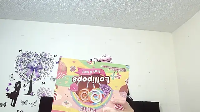 Snapshot of jeff_and_jade chatting on October 18, 11:44 am jeff and jade online show from October 18, 11:44 am