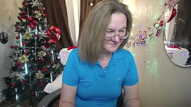 HolyMilfa online show from December 4, 1:42 pm