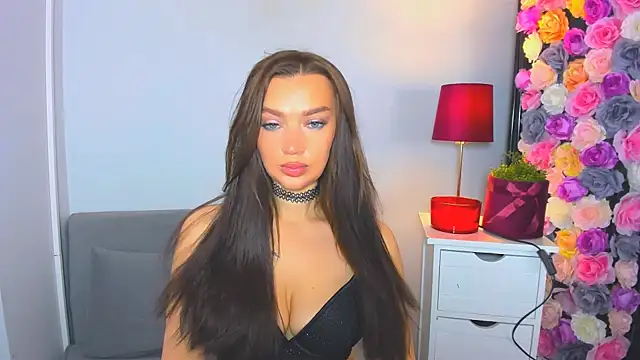 Snapshot of OliviaFantasy chatting on October 22, 6:24 am OliviaFantasy online show from October 22, 6:24 am