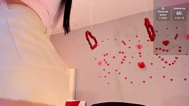 Maia W10 online show from February 20, 12:16 pm