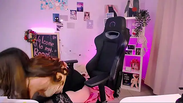 MelissaLovvv online show from February 8, 6:54 am