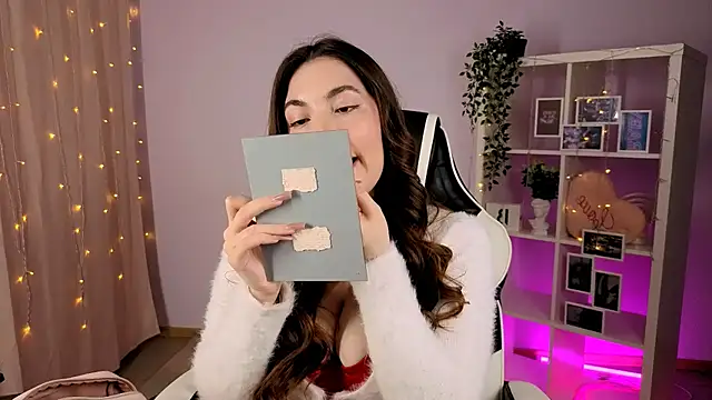 MelissaLovvv online show from October 13, 4:01 am