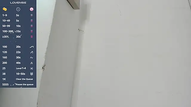 SAMANTAFJFONSECA online show from December 1, 11:58 pm