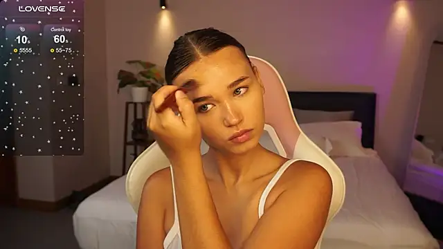 lexicoyy  online show from December 15, 10:28 am