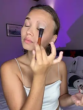 lexicoyy  online show from December 21, 2:37 pm